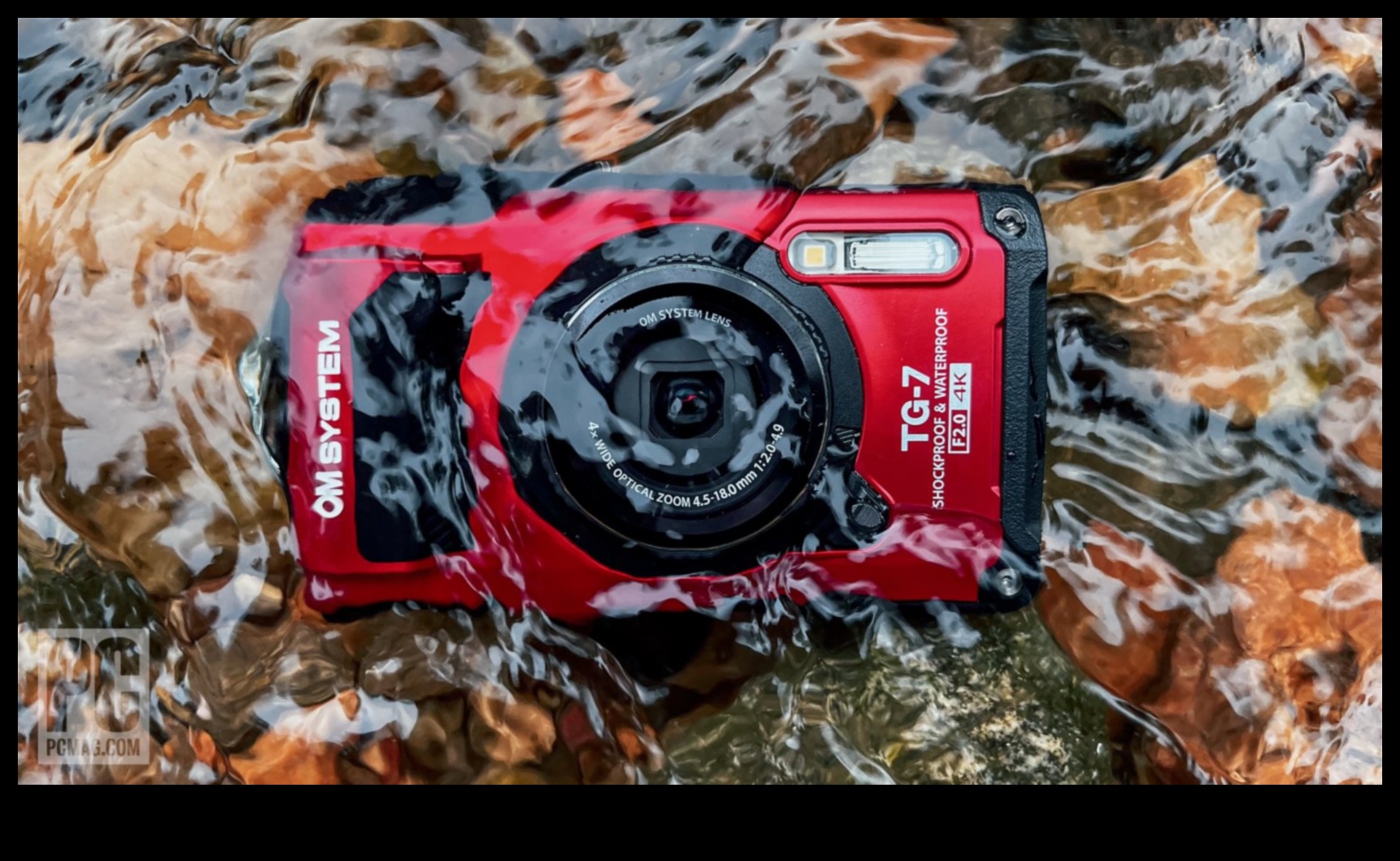 יצירתיות קומפקטית: חקר מצלמות הצבע וצילום עשירות בתכונות