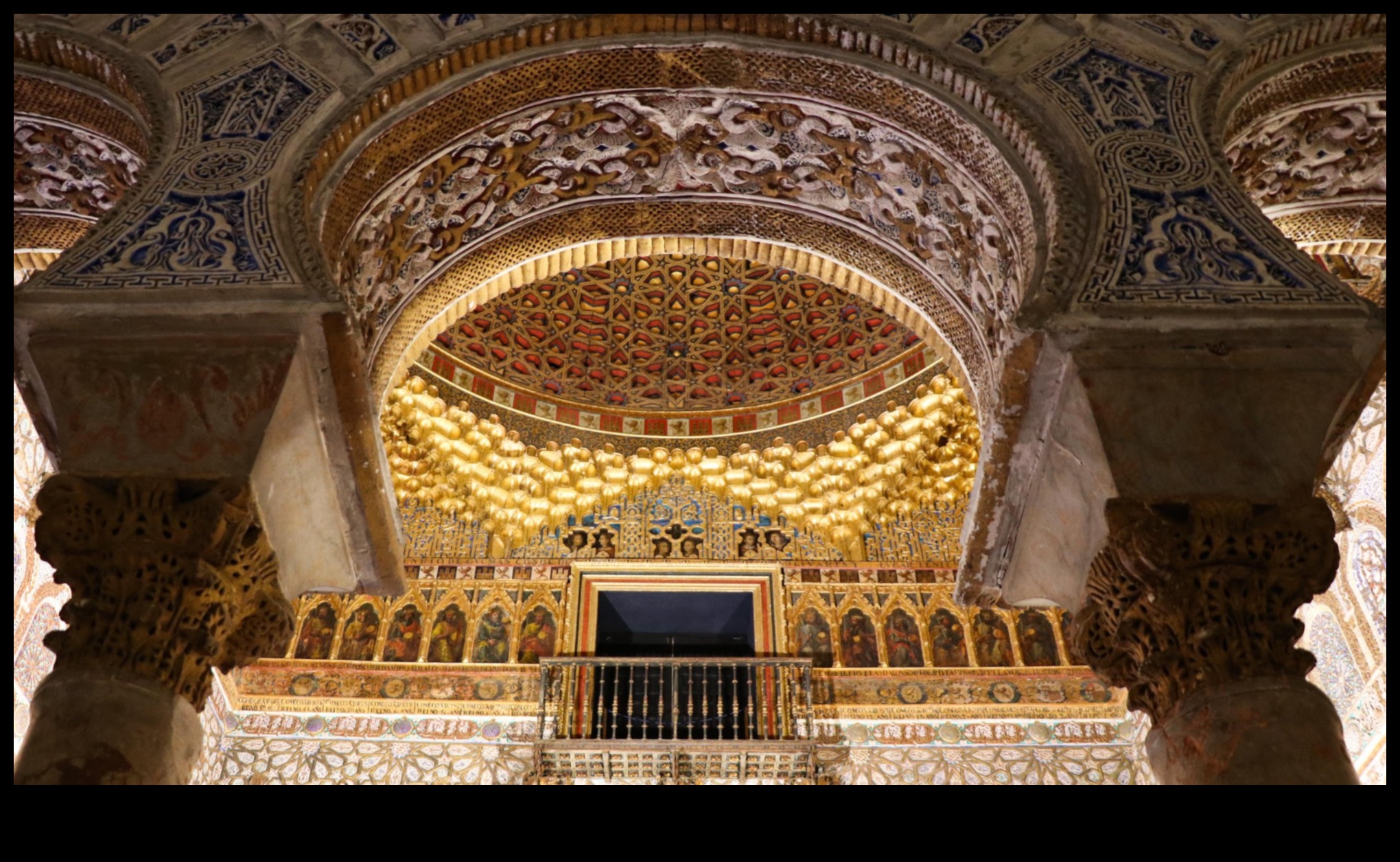 אלקזר הזהב: ייצוגים אמנותיים של ארמונות ספרד