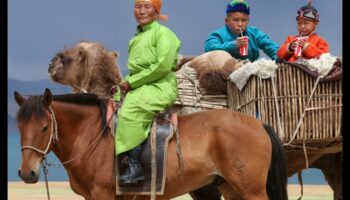 מדהימים מונגוליים: אמנות נוודים ומורשת תרבותית